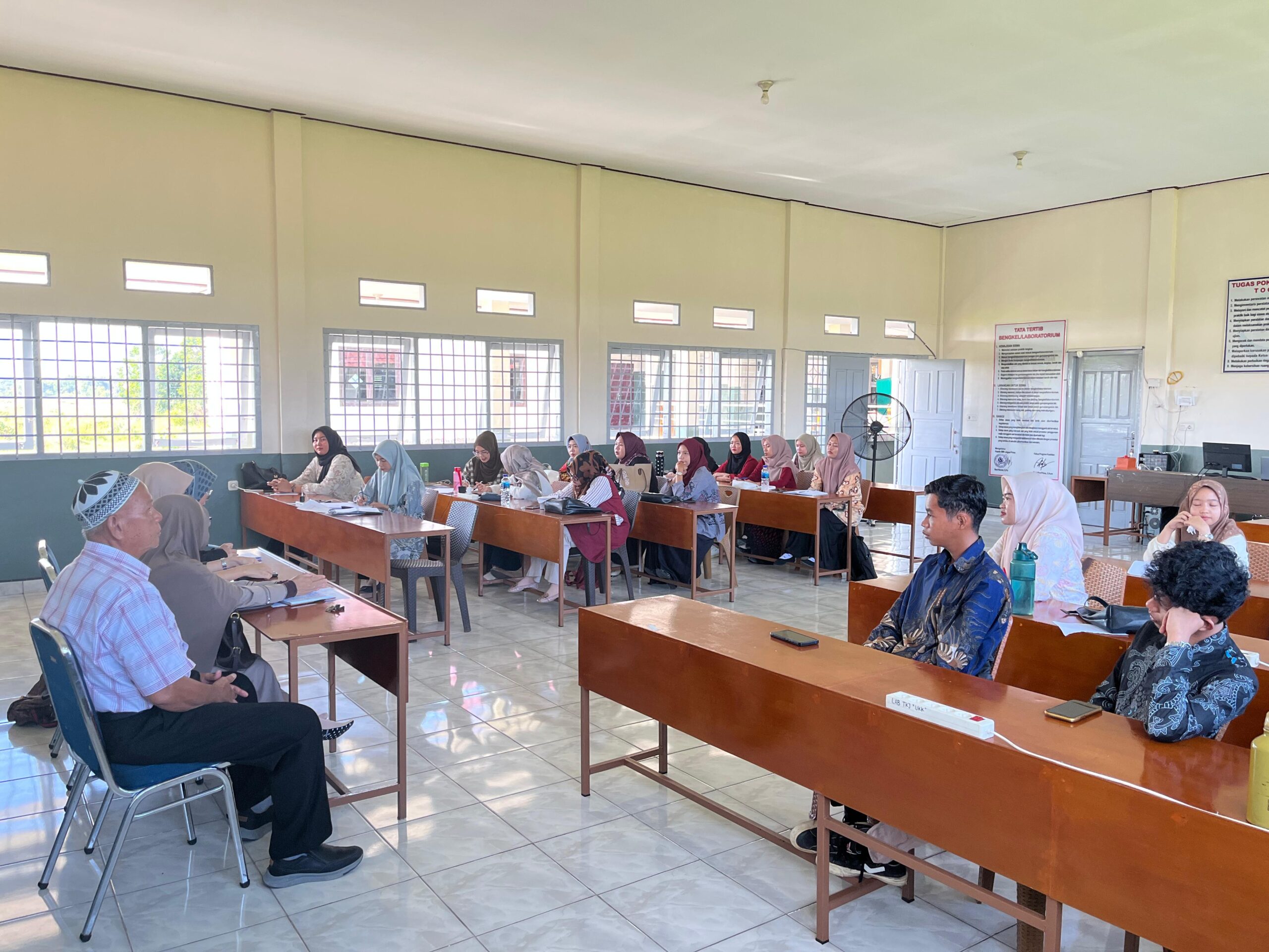 RAPAT AWAL SEMESTER TAHUN AJARAN BARU 2025/2026 RAPAT AWAL SEMESTER TAHUN AJARAN BARU 2025/2026