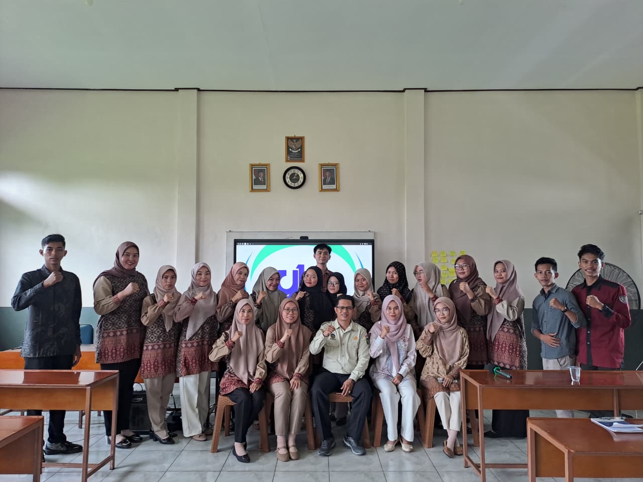 In House Training (IHT) Guru SMK Lingua Prima In House Training (IHT) Guru SMK Lingua Prima